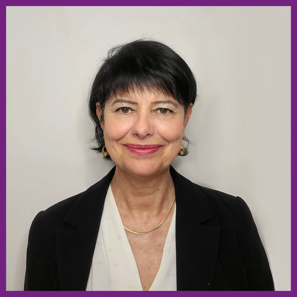 Photo de face de Martine HLADY-RISPAL, professeure à l'IAE Limoges et directrice du laboratoire CREOP : Centre de Recherche sur l’Entreprise, les Organisations et le Patrimoine.